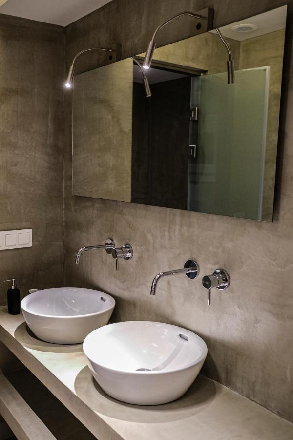The Lux2 A Gorgeous Apartment Tesalonika Bagian luar foto