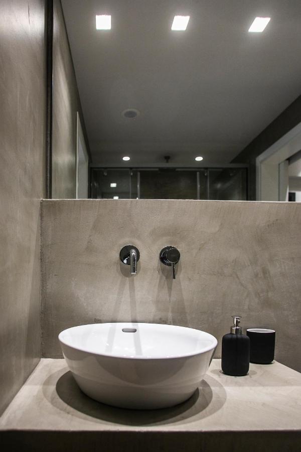 The Lux2 A Gorgeous Apartment Tesalonika Bagian luar foto